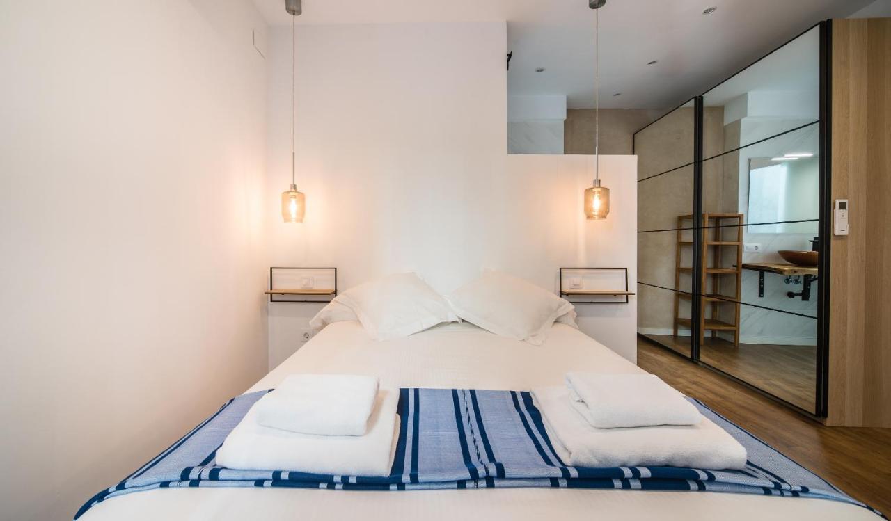 Rey De Sevilla Flats - Duplex Museo Bagian luar foto